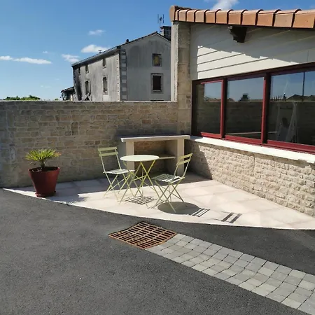 Des Forgerons Holiday home